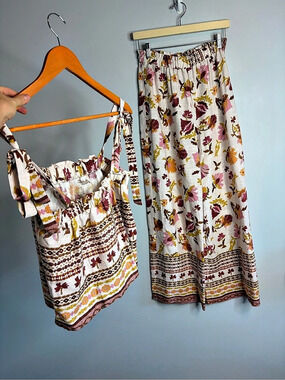NWT Good Luck Gem Floral Crop Top Wide Leg Set White & Pink Size Small